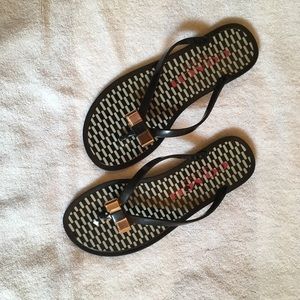 Coach - Women’s flip flops - size 6